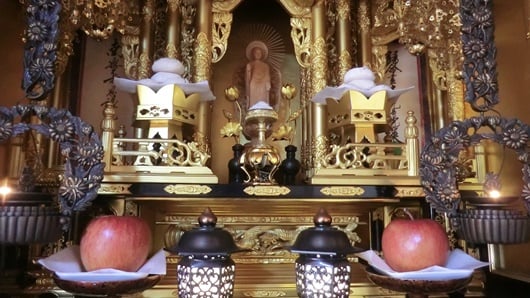 お仏壇の中の結界・高欄